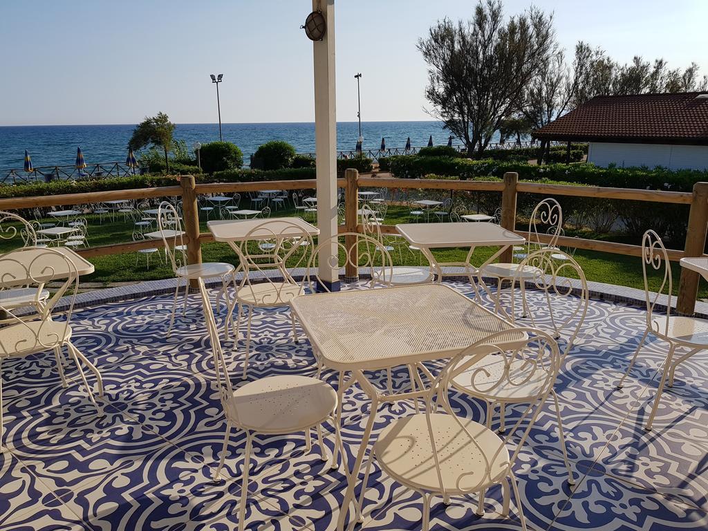 Settebello Village Lido Di Fondi Bagian luar foto
